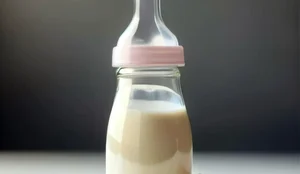 Mamadeira com leite gerada com ideogram