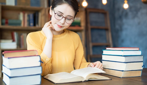 Preparação, estratégia e treino controlam a ansiedade com o Enem e abrem espaço para os estudantes conquistarem a tão sonhada vaga na universidade (Imagem: metamorworks | Shutterstock)