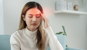 A escolha dos alimentos pode intensificar ou aliviar a enxaqueca (Imagem: shisu_ka | Shutterstock)