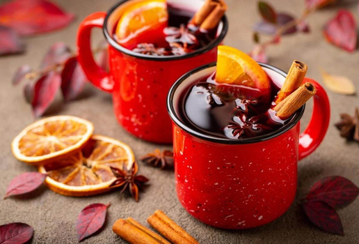 Vinho quente (Imagem: VasiliyBudarin | Shutterstock)