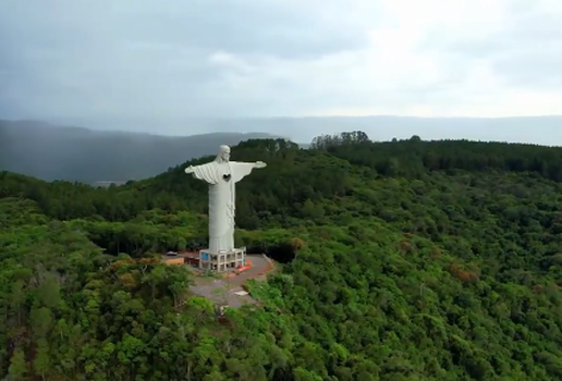 Cidade brasileira inaugura Cristo maior que o do Rio