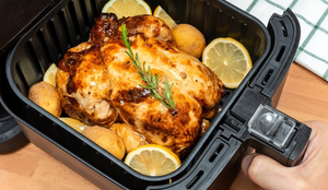Frango com batata (Imagem: rafa jodar | Shutterstock)