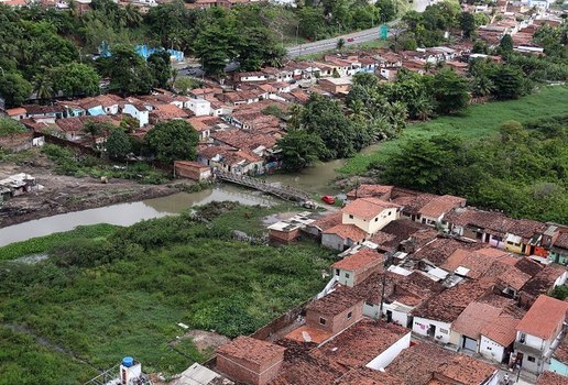 Área de risco na comunidade São Rafael, em João Pessoa.