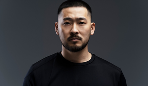 Alguns cortes de cabelo são ideais para homens que buscam praticidade no dia a dia (Imagem: AYO Production | Shutterstock)