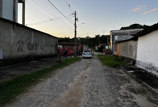 Corpo é desovado em via pública na região central de João Pessoa