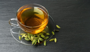 Chá de cardamomo (Imagem: Ermak Oksana | Shutterstock)