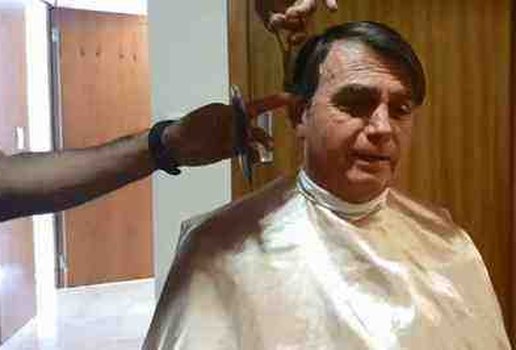 Jair bolsonaro cortecabelo live reformatributaria e1564432104146