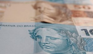 Pagamento do Auxílio Brasil será antecipado este mês
