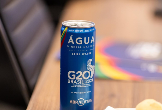 Agua no G20 sera servida em latas de aluminio reciclaveis 1