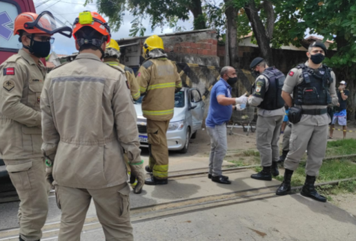 A colisão aconteceu por volta das 10h30