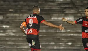 Olávio marcou um dos gols da Raposa