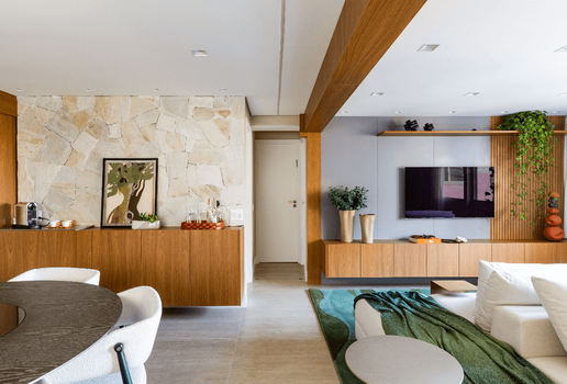 O móvel traz elegância e praticidade para o ambiente (Projeto: Daniela Funari Arquitetura | Imagem: Julia Novoa Fotografia)