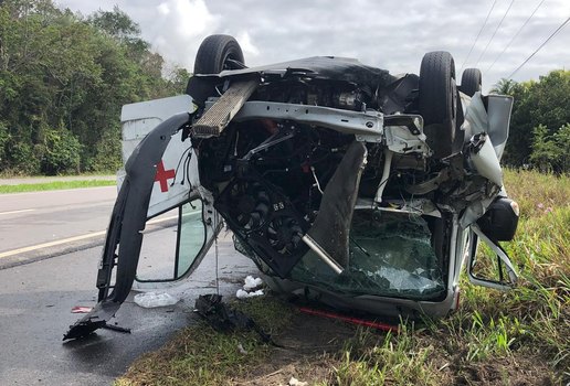 Ambulancia capotamento br 230 joao pessoa paraiba santa rita