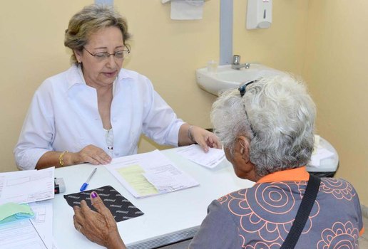 Nos casos em que os beneficiários estão impossibilitados de irem ao órgão por questões de saúde, o IPM disponibiliza a visita de um assistente social