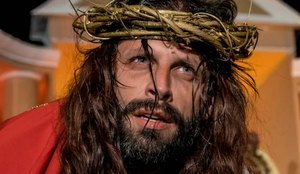 Henri Castelli já interpretou Jesus em uma peça na cidade de Cuiabá.