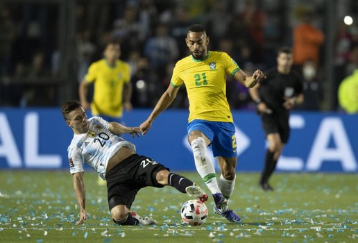 Paraibano Matheus Cunha faz estreia como titular da Seleção Brasileira diante da Argentina