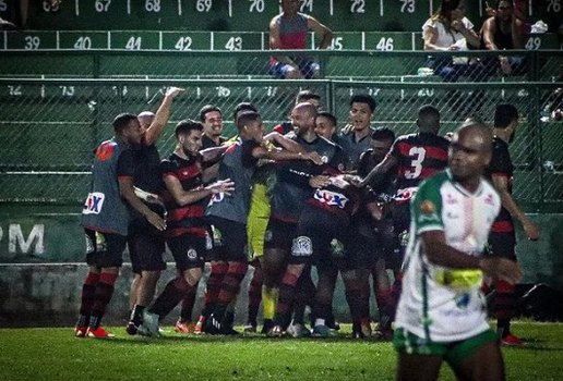 Raposa foi em busca do resultado e conquistou o empate no estádio Ronaldão