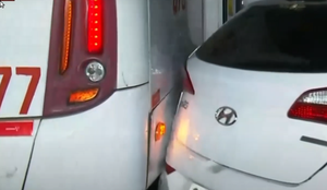 Colisão entre carro e ônibus deixa homem ferido em João Pessoa