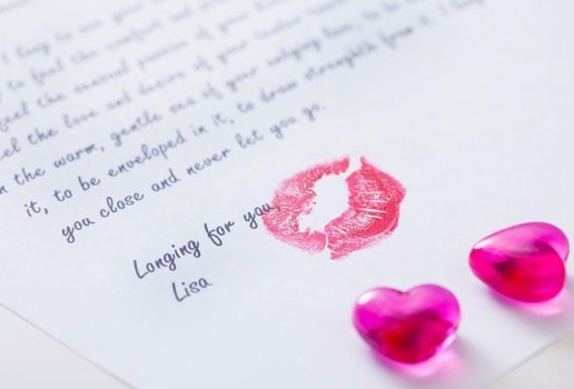 214477 675x450 close up of love letter