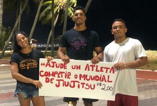 Victor Jiu Jitsu agua na praia foto arquvo pessoal 1