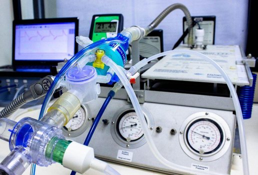Ventiladores pulmonares mecanicos tratamento da covid 19 1305200315