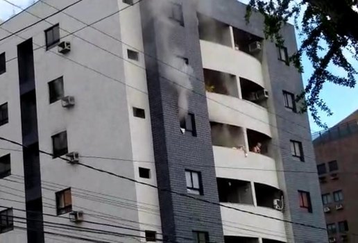 PREDIO MANAIRA INCENDIADO