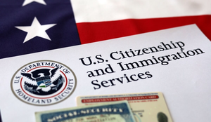 Boatos sobre imigração para os Estados Unidos aumentam decisões arriscadas (Imagem: danielfela | Shutterstock)