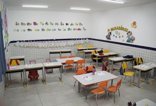 Centro de Educação Infantil Manoel Gomes.