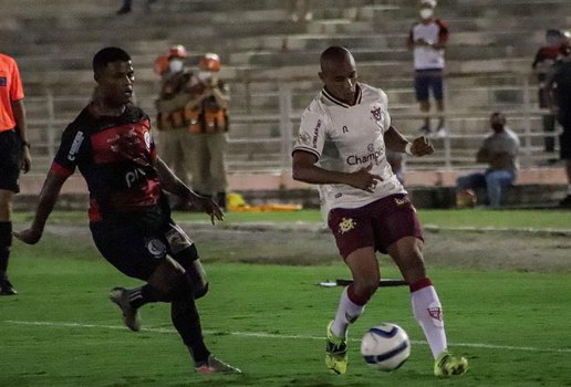 Raposa e Galo se enfrentaram no Amigão