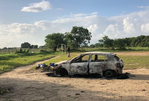 Corpos e carro foram encontrados na manhã desta quarta (2).