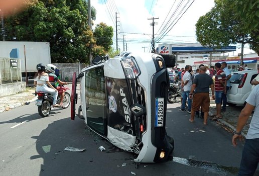Batida ocorreu na na Avenida Feliciano Cirne, em Jaguaribe.