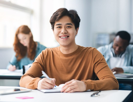 Saber como estudar pode te ajudar a ir bem em física no Enem (Imagem: Prostock-studio | Shutterstock)