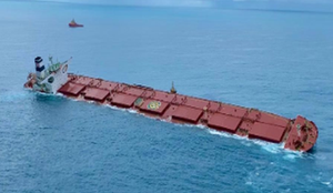Comeca a retirada de oleo de navio encalhado no Maranhao