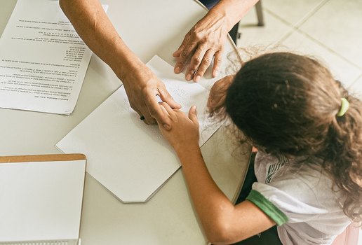 Prefeitura de Campina Grande abre 100 vagas para educador de apoio