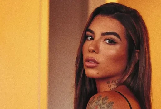 Petra Mattar pede corrente de oracao para filho de 2 anos apos internacao