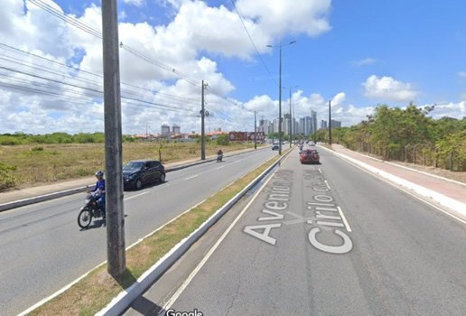 Acidente aconteceu na avenida João Cirilo