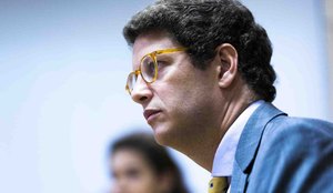 Deputado pede suspensao de Ricardo Salles do Novo