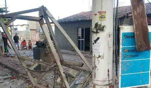 Posto de combustivel explosao bairro das industria