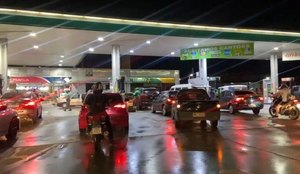 João Pessoa tem fila em postos após anúncio de novo reajuste da gasolina