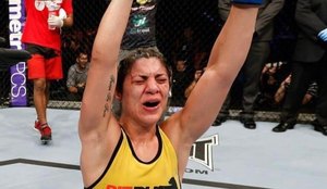 Bethe Correa está fora da próxima luta