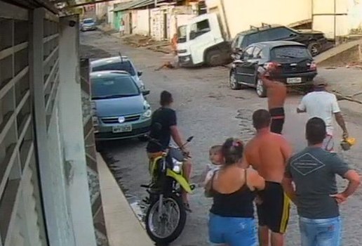 Acidente aconteceu no bairro Oitizeiro.