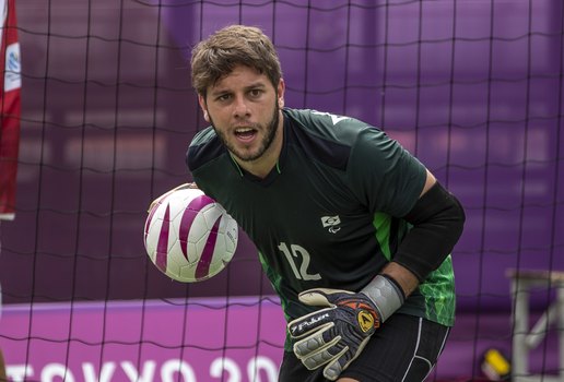 O paraibano Matheus foi o goleiro em partida contra a França.