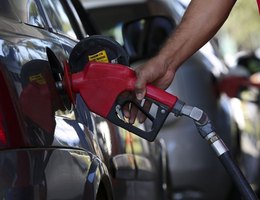 Preço da gasolina tem uma variação de R$ 0,55
