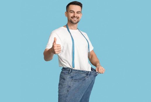 O excesso de pele e a flacidez que surgem após o emagrecimento acelerado podem ser corrigidos com uma cirurgia reparadora (Imagem: Pixel-Shot | Shutterstock)