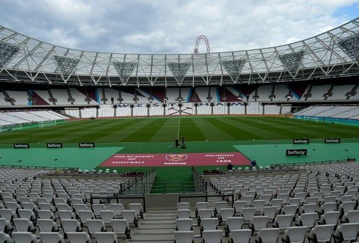 O confronto acontece no Estádio Olímpico de Londres