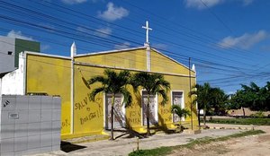 Igreja católica é vandalizada com pichações em João Pessoa