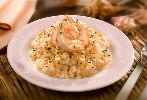Risoto de camarão (Imagem: Mauricio Sanches do Prado | Shutterstock)