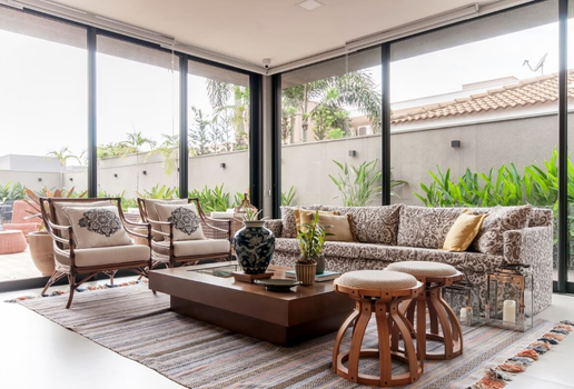 A primavera traz frescor e leveza para a decoração (Projeto: Paiva e Passarini Arquitetura | Imagem: Xavier Neto)