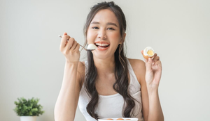 O ovo contém nutrientes essenciais para todas as fases da vida (Imagem: Kmpzzz | Shutterstock)