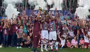 Fluminense comemora a vitória do campeonato.